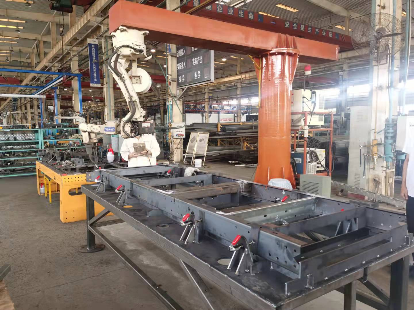 XIAMEN JUSTSUN INTELLIGENT EQUIPMENT CO., LTD - شاحنة - ونش كرين undefined: صور 1
