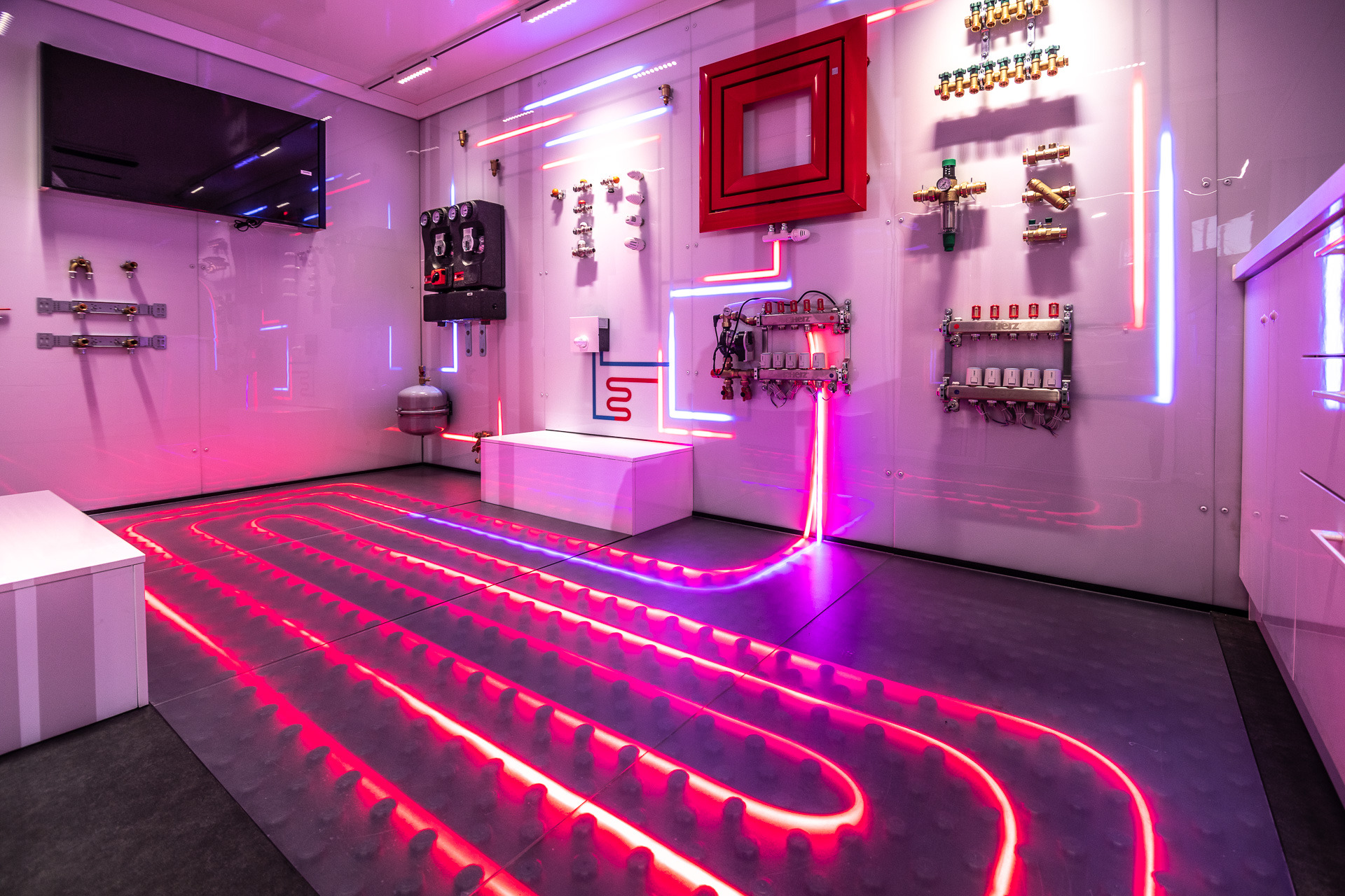 IDEX Denys Kharlamov - اعلانات لبيع: undefined: صور 53