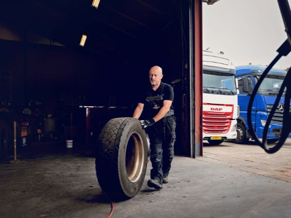 Hesselink Trucks B.V. - شاحنة - Euro 6 undefined: صور 4