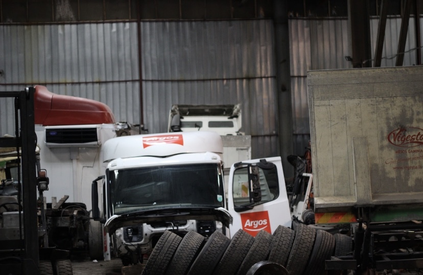 EGDA truckparts - قطع الغيار MAN - سنة: 2014 undefined: صور 4