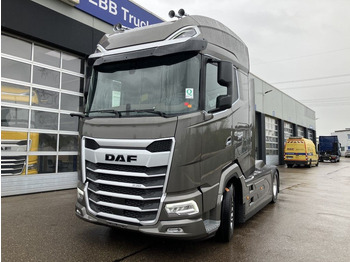 شاحنة جرار DAF XG 530