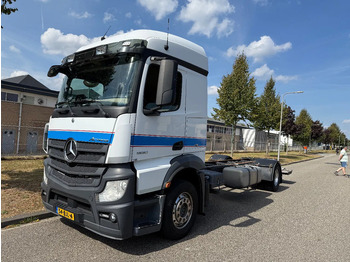 الشاسيه شاحنة MERCEDES-BENZ Actros