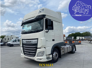 شاحنة جرار DAF XF 480