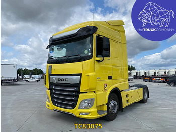 شاحنة جرار DAF XF