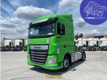 شاحنة جرار DAF XF