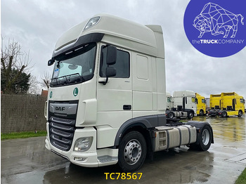شاحنة جرار DAF XF