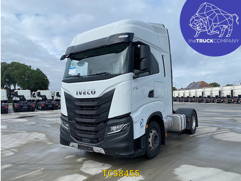 شاحنة جرار IVECO S-WAY
