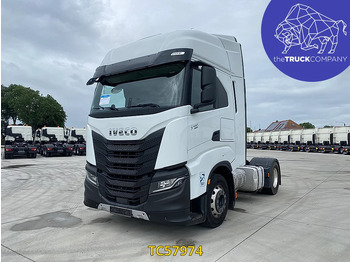 شاحنة جرار IVECO S-WAY