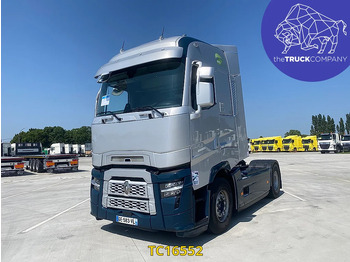 شاحنة جرار RENAULT T 520