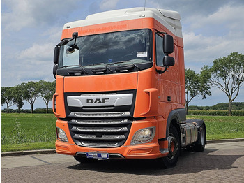 شاحنة جرار DAF XF 450