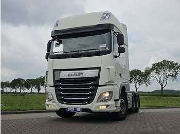 شاحنة جرار DAF XF 460