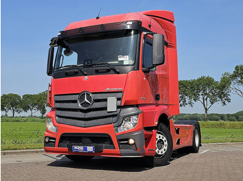 شاحنة جرار MERCEDES-BENZ Actros 1846