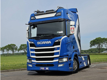 شاحنة جرار SCANIA R 500