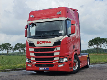 شاحنة جرار SCANIA R