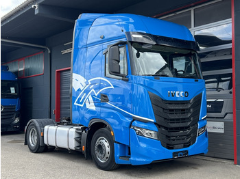 شاحنة جرار IVECO Stralis