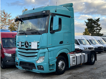 شاحنة جرار MERCEDES-BENZ Actros 1845
