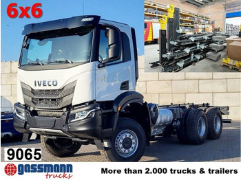 شاحنة ذات الخطاف IVECO T-WAY