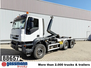 شاحنة ذات الخطاف IVECO Trakker