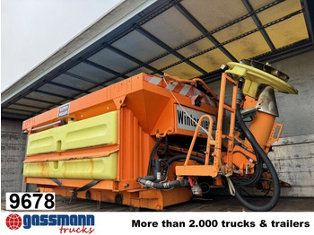 الرمال مفرشة