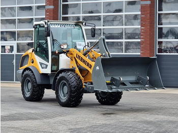 اللودر بعجل LIEBHERR L 506