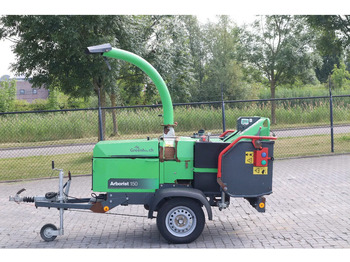 ماكينة تقطيع الأغصان GREENMECH