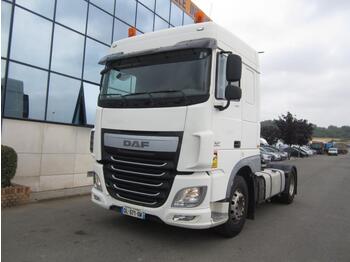 شاحنة جرار DAF XF 460