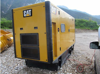 مجموعة المولدات Caterpillar DE200E3: صور 3