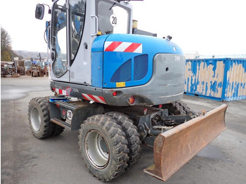 حفارة على عجلات WACKER