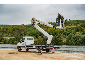 مصاعد الازدهار محمولة على شاحنة MERCEDES-BENZ Sprinter