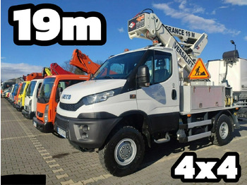 مصاعد الازدهار محمولة على شاحنة IVECO Daily