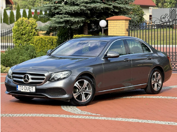 سيدان MERCEDES-BENZ