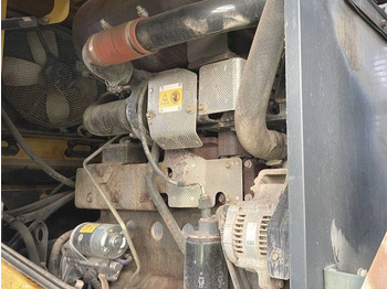 اللودر بعجل Komatsu WA 200 PT-5: صور 5