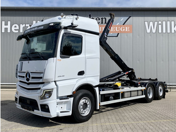 شاحنة ذات الخطاف MERCEDES-BENZ Actros 2545