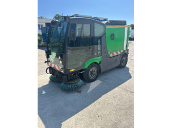 سياره كنس شوارع MATHIEU