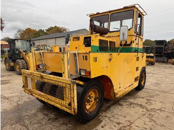 مداحل الإطارات الهوائية HAMM