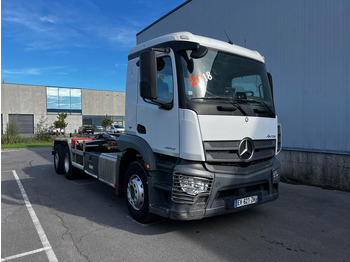 شاحنة ذات الخطاف Mercedes-Benz Actros 2543: صور 5 شاحنة ذات الخطاف Mercedes-Benz Actros 2543: صور 5