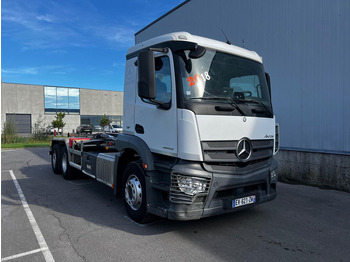 شاحنة ذات الخطاف Mercedes-Benz Actros 2543: صور 3 شاحنة ذات الخطاف Mercedes-Benz Actros 2543: صور 3