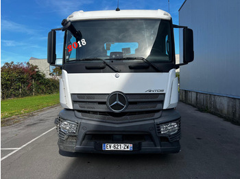 شاحنة ذات الخطاف Mercedes-Benz Actros 2543: صور 4 شاحنة ذات الخطاف Mercedes-Benz Actros 2543: صور 4