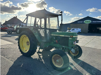 جرار John Deere 2030: صور 3