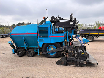 العامل بالقار CATERPILLAR AP300D