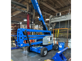 جرافة ذات عجلات تلسكوبية GENIE Z45/25