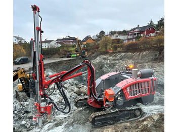 آلة حفر SANDVIK