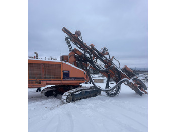 آلة حفر TAMROCK