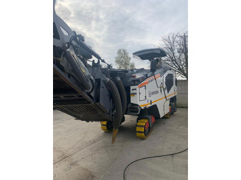 ماكينات لصقل الأسفلت Wirtgen W 120 CFI: صور 3