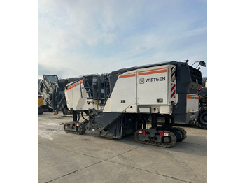 العامل بالقار WIRTGEN