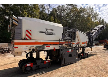 ماكينات لصقل الأسفلت WIRTGEN