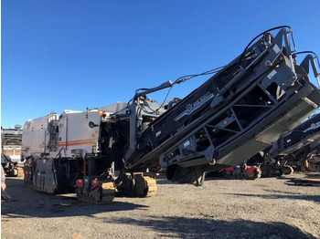 ماكينات لصقل الأسفلت WIRTGEN