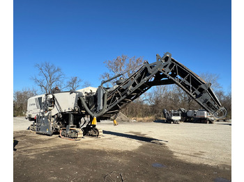 ماكينات لصقل الأسفلت WIRTGEN