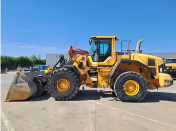اللودر بعجل VOLVO L180G