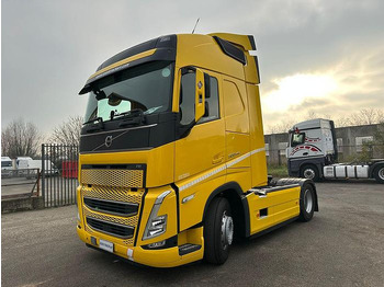 شاحنة جرار VOLVO FH 500